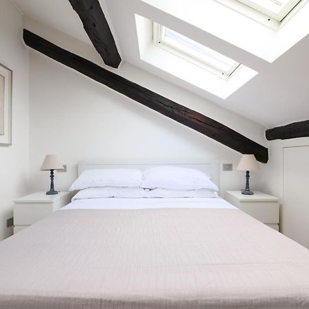 Elegant P.Venezia Attic Apartment Milan Exterior photo