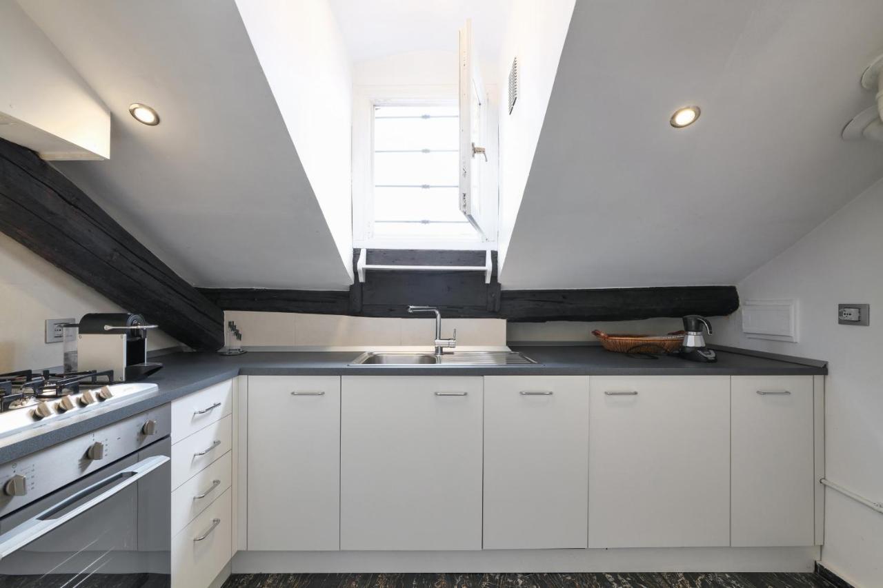Elegant P.Venezia Attic Apartment Milan Exterior photo